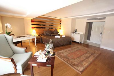 Book The Green Park Hotel Taksim Istanbul Book Now With Almosafer