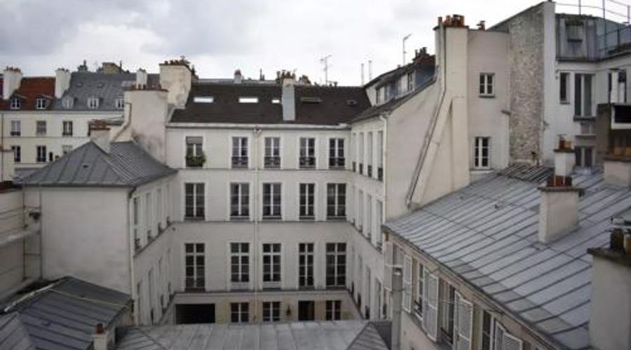 Stylish Apartment in Le Marais-6 of 10 photos