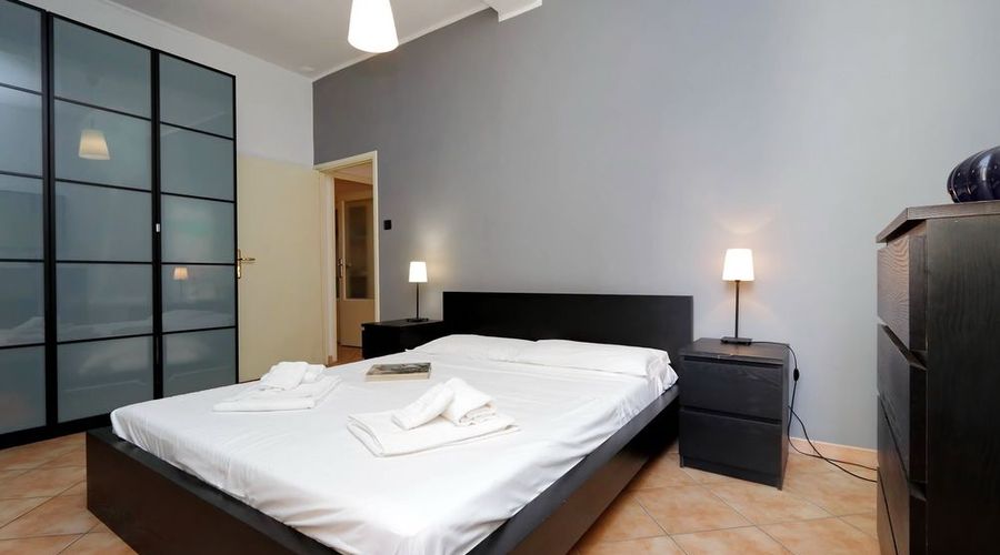 Recently Renovated Halldis Apartment Close to the Trevi Fontain-2 of 27 photos