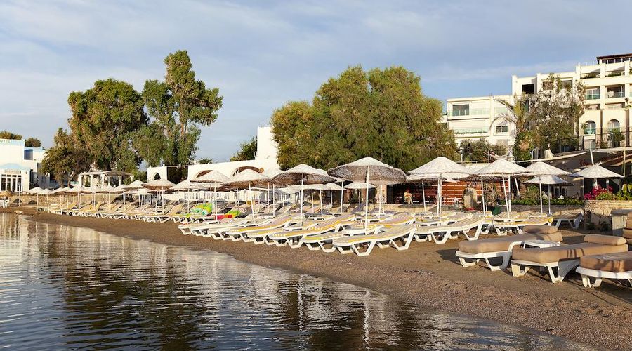 Book Royal Asarlik Beach Hotel Ultra All Inclusive Bodrum Book Now With Almosafer