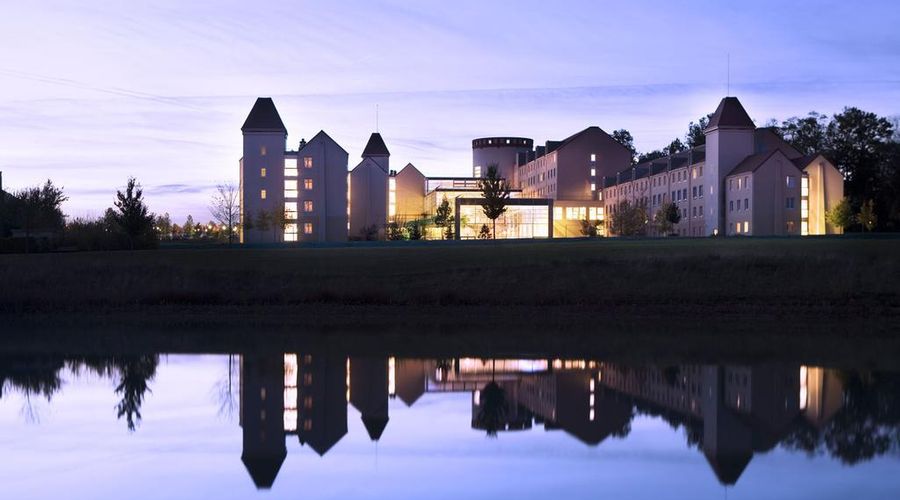 Book Explorers Hotel At Disneyland Paris, Magny Le Hongre ...